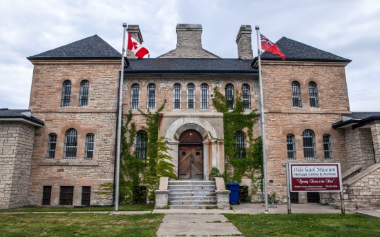 Front entrance to the Olde Gaol in Lindsay