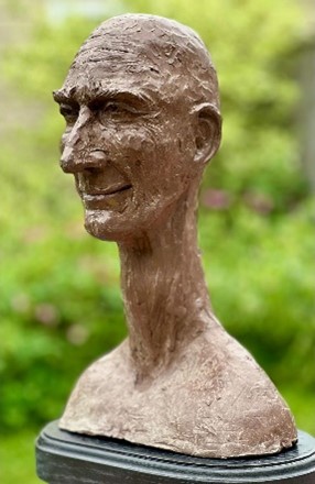 Scupture of a man's head